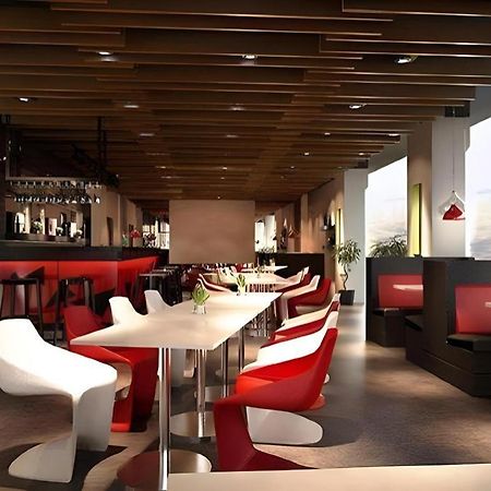G Suites Hotel By Amithya Surabaya Kültér fotó