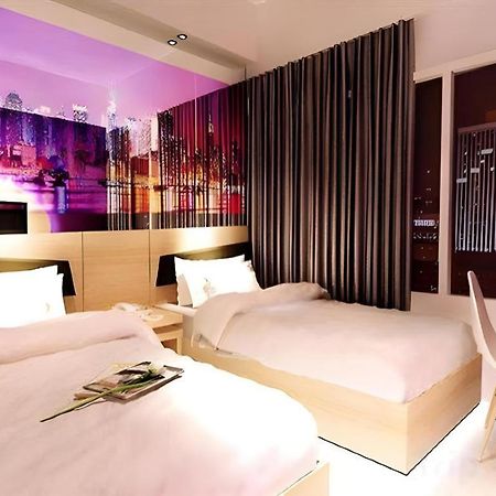 G Suites Hotel By Amithya Surabaya Kültér fotó