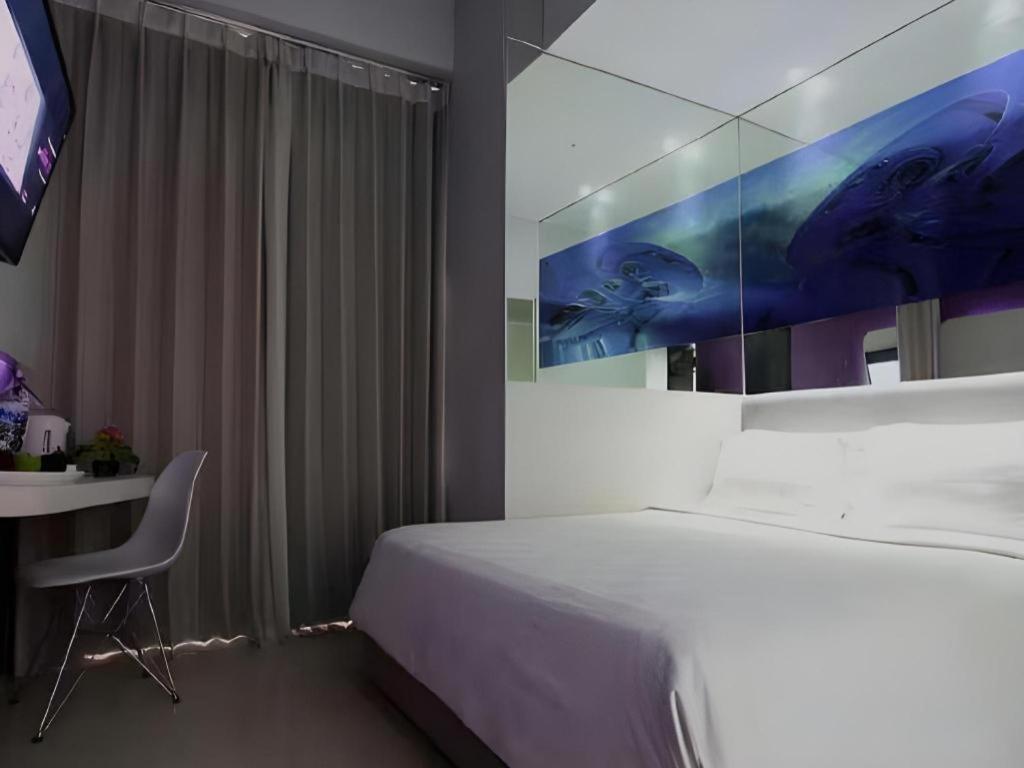 G Suites Hotel By Amithya Surabaya Kültér fotó