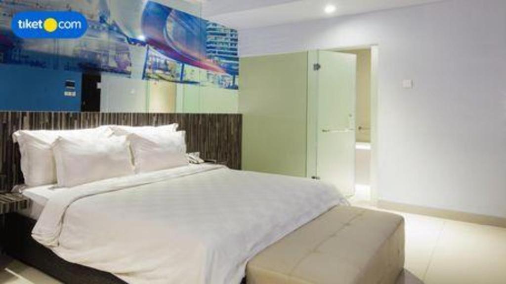 G Suites Hotel By Amithya Surabaya Kültér fotó