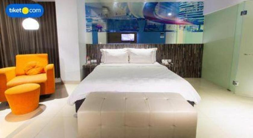 G Suites Hotel By Amithya Surabaya Kültér fotó