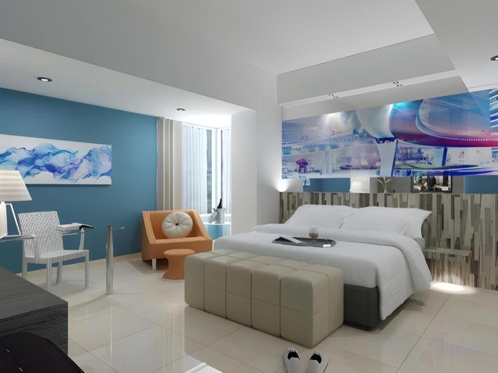 G Suites Hotel By Amithya Surabaya Kültér fotó